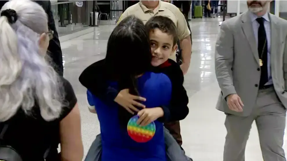 Screenshot 2022 11 02 at 17 09 34 Kidnapped Florida boy found in Canada reunites with mom after 2 months apart