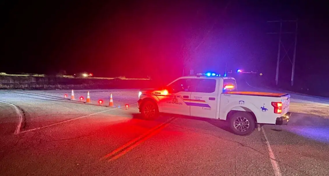Around 7:30 p.m. Thursday, Wetaskiwin RCMP confirmed there was a heavy police presence on Highway 2 at Township Road 440 in connection with a Calgary kidnapping investigation. Global News