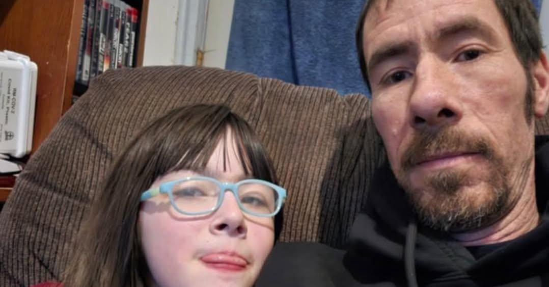 Dad, daughter missing after going through ice in northern Ontario