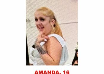 Photo of missing youth Amanda, 16, from Toronto, Ontario