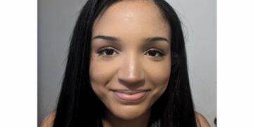Photo of missing youth Eunice, 17, from Toronto, Ontario