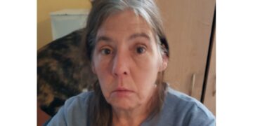 Photo of missing woman Vicki, age 59, from Newmarket, Ontario.