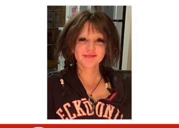 Photo of missing girl Quinn, age 16, from Barrie, Ontario.