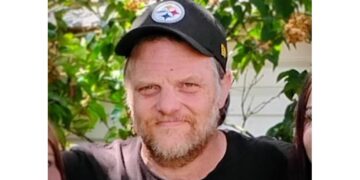 Photo of missing person Jeffrey Barclay, age 42, from Surrey, BC.