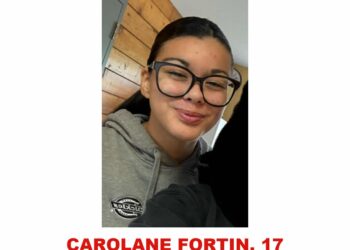 Photo of missing girl Carolane Fortin, age 17, from Lévis, Quebec