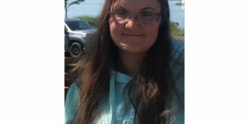 Photo of missing woman Amanda, 31, from Alliston, Ontario
