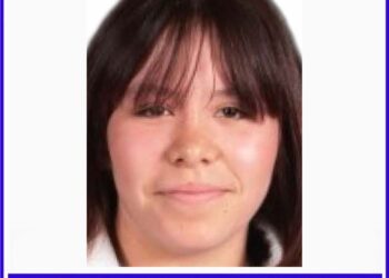 Photo of missing girl Annalise Chinn, age 17, from Sioux Falls, South Dakota