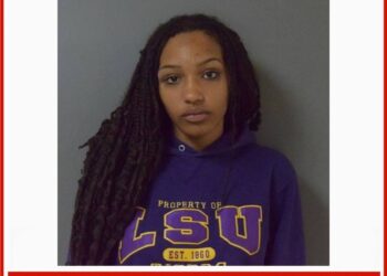 Photo of missing girl Tynysha Robichaud, age 14, from Moncton, New Brunswick.