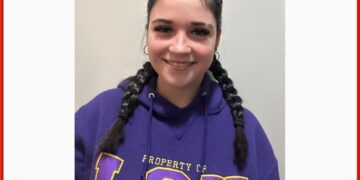 Photo of missing girl Emma Weisshuhn, age 15, from Moncton, New Brunswick.