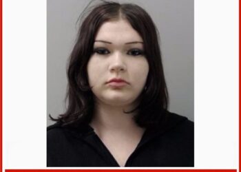Photo of missing girl Tia Stokes, age 14, from New Tecumseth, Ontario.