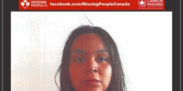 Photo of missing girl Éva-Louise, age 15, from Rouyn-Noranda, Québec